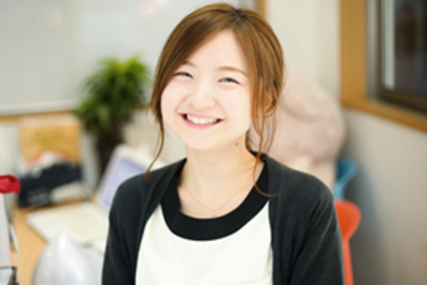 ～毎日のデスクワークで忙しく肩こり、頭痛のあなた～